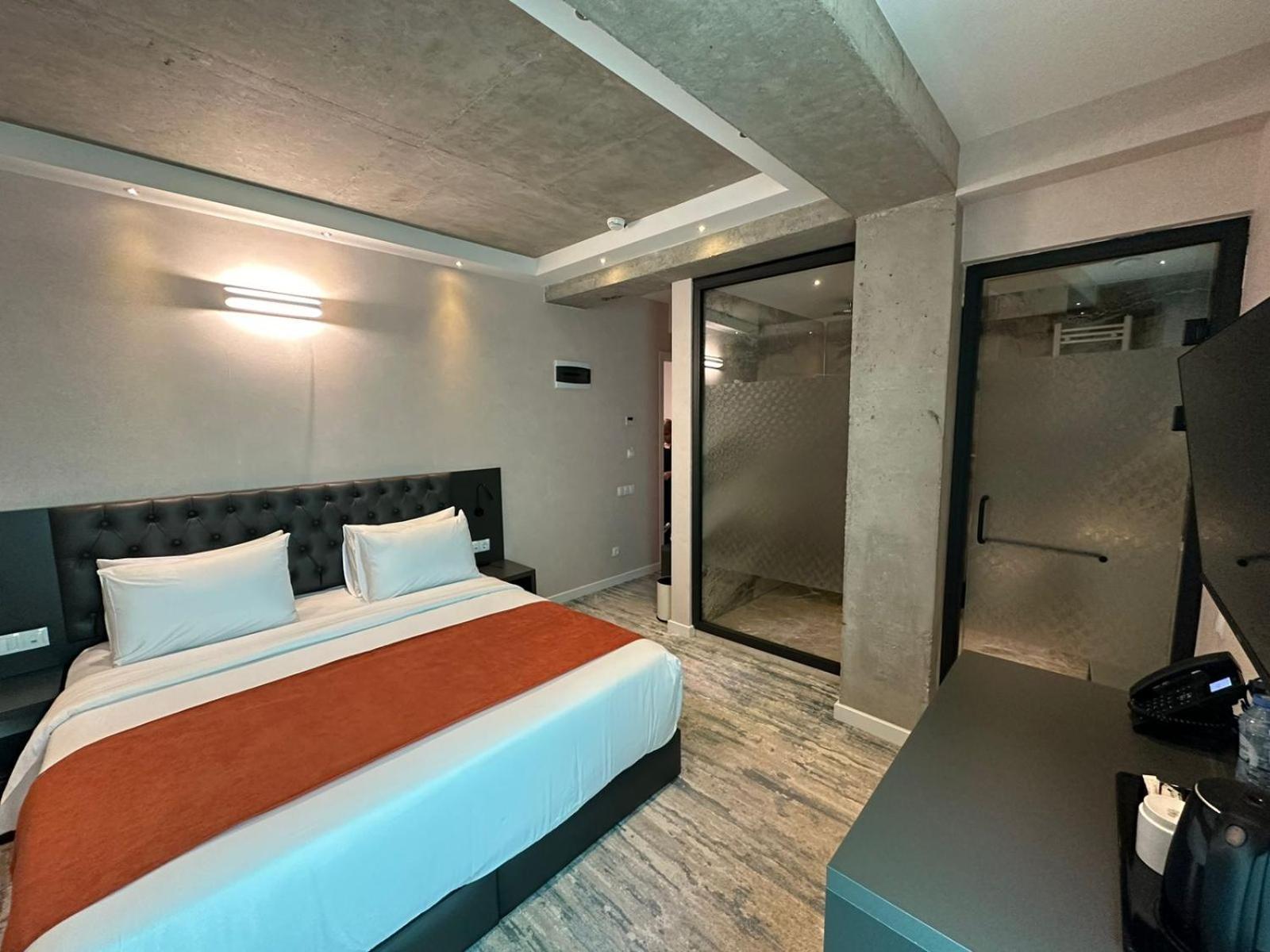 M 1 T Hotel Tbilisi Exterior foto
