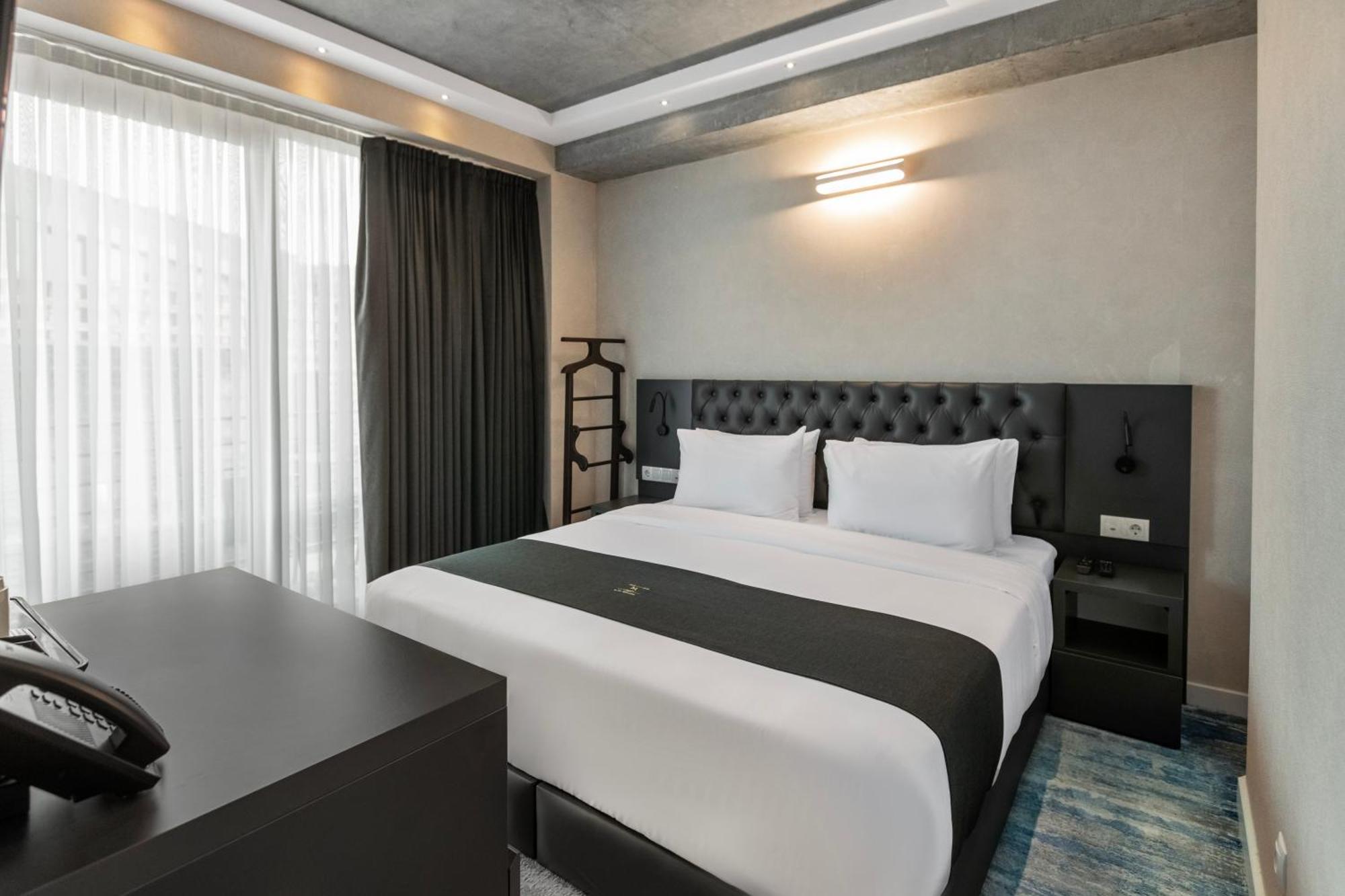 M 1 T Hotel Tbilisi Exterior foto